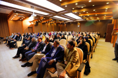 سخنرانی درباره پیشگیری از بیماریهای قلبی عروقی در خانه سلامت شهرداری تهران توسط دکتر اکبر نیک پژوه